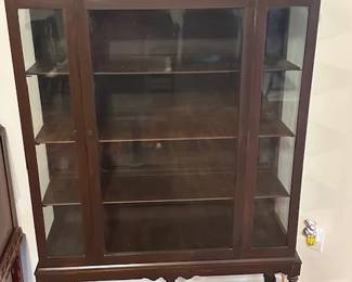 Vintage Curio Cabinet, late 18th century. In great condition and very old.