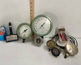 COLLECTION OF GAUGES & TESTING EQUIPMENT