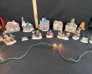 MINI CHRISTMAS VILLAGE