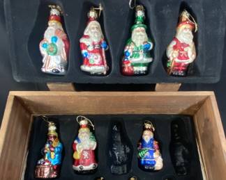 THOMAS PACCONI CLASSICS VINTAGE CHRISTMAS ORNAMENTS & COLLECTOR'S BOX	FEATURING SANTA'S FROM AROUND THE WORLD ( 16 TOTAL- MISSING 2  ) 