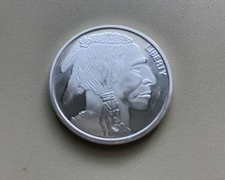 1 OZ SILVER BUFFALO ROUND, CONTAINS 1 TROY OUNCE OF PURE SILVER