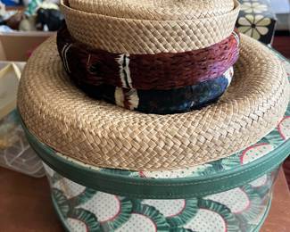 This vintage Hawaiian hat is in amazing condition.