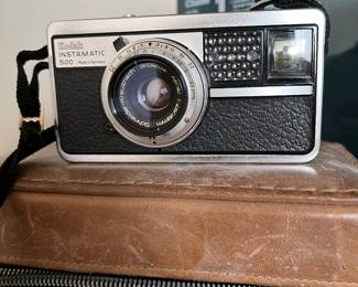 OLD KODAK INSTAMATIC CAMERA