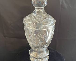 LARGE CUT CRYSTAL URN