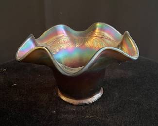 FENTON BLACKBERRY SPRAY HAT VASE