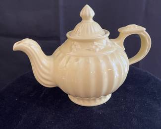 HALL TEAPOT