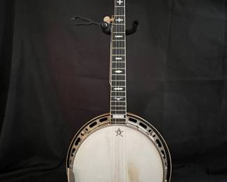 GIBSON RB250 BANJO WITH CASE - THIS ITEM AVAILABLE FOR PRE-SALE. VISIT OUR WEBSITE FOR MORE INFORMATION. https://www.heirloomtreasurestn.com/online-sales