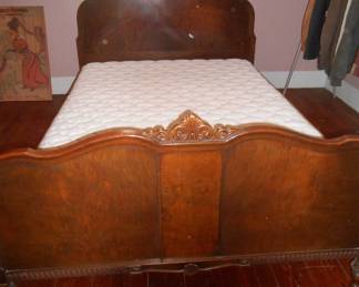 Antique full size bed