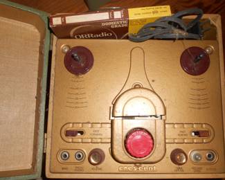 Crescent reel to reel