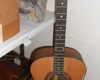 Guitar for finishing