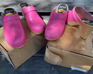 new worn hasbeens hot neon pink size 39 and 37