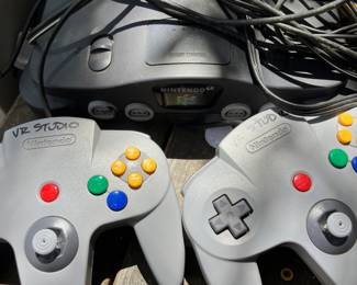 vintage Nintendo we have one game donkey kong