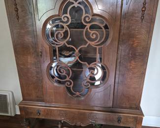 China cabinet