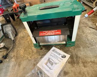 Grizzly Industrial, Inc - 12 1/2 " Portable Planer