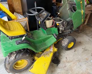 John Deere Riding Lawn Mower