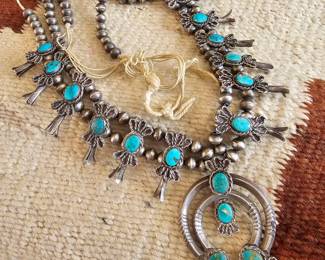 Vintage Boxbow squash