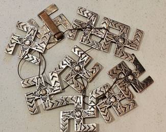 9 whirling log conchos