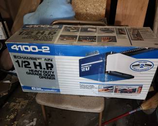 New-in- box Chamberlain 1/2 HP heavy duty garage door opener