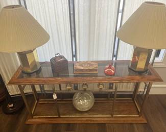Mid-century console or sofa table; mid-century lamps