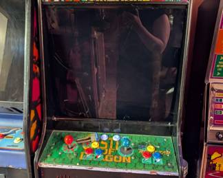 Castle of Dragon arcade game