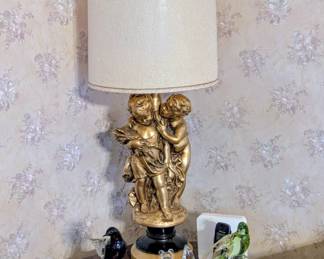 Working Hollywood regency lamp, Murano birds