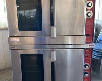 Convection Oven. Fully functional.