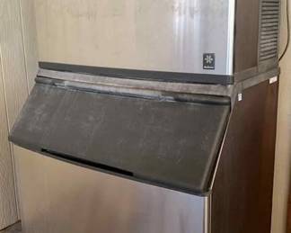 Industrial Ice Maker. Fully Functional.