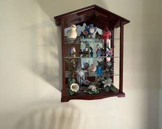 . . . nice mini-curio with bird statues