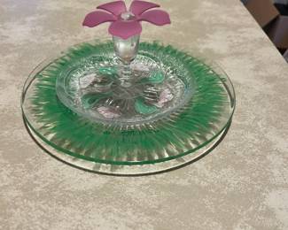 . . . wonderful art glass centerpiece