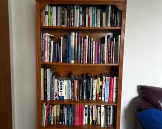 . . . nice bookshelf with lots of nice reading options