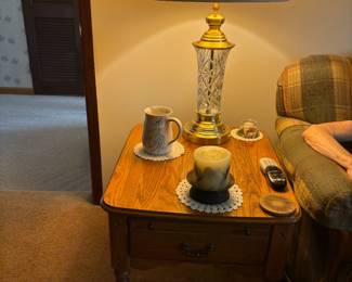 . . . nice crystal lamp