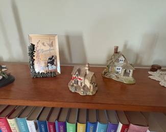 . . . more cottage figures