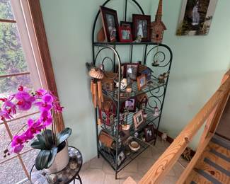 . . . baker's rack