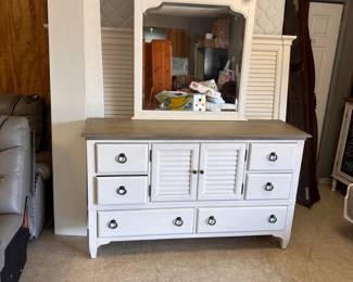 Queen Size Bedroom Set