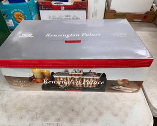 Department 56 Kensington Palace