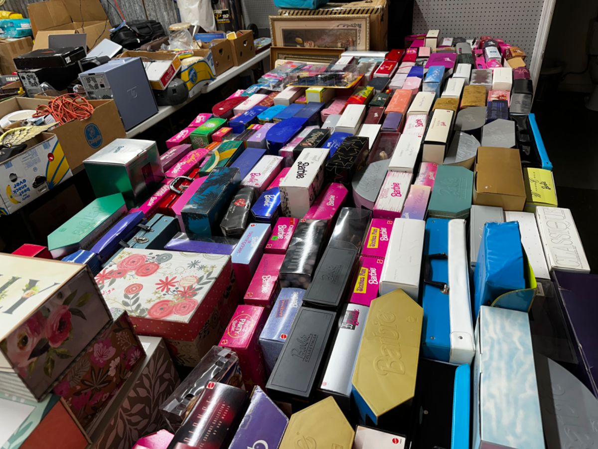 01 Barbies New in Boxes