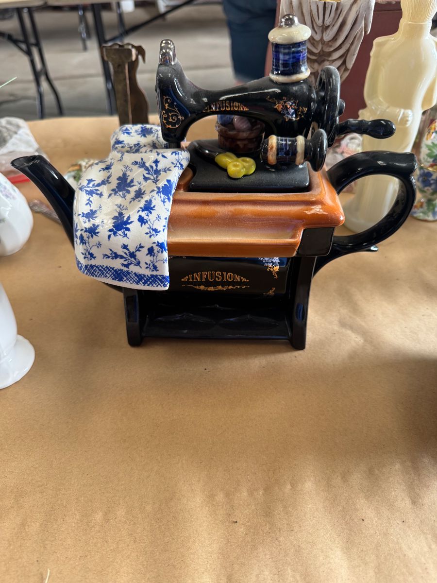 Sewing Machine Tea Pot 