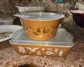 Vintage Pyrex bakeware