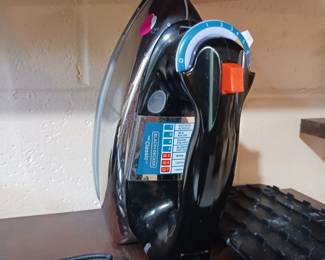 Vintage Black & Decker classic clothes iron