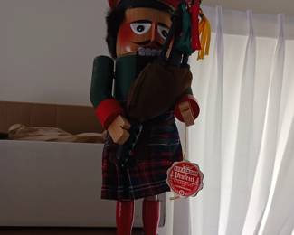 Scotsman wearing a kilt Steinbach