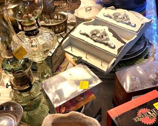 Various Housewares