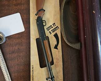 Shotgun Pen