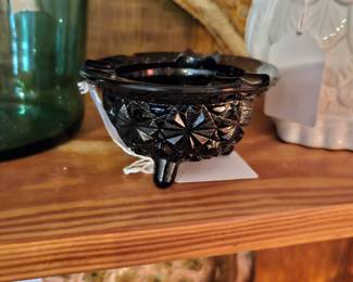 Black footed ashtray