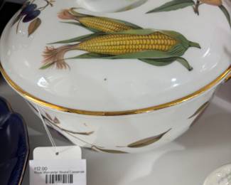Royal Worcester Round Casserole Dish