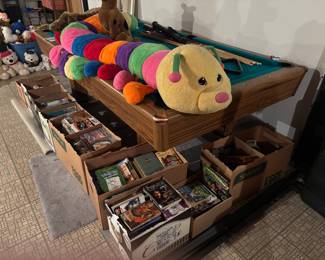 Brunswick Pool Table, Misc Items 