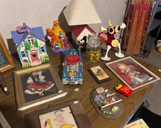Decorative Lamp, Figurines, Wall Art 