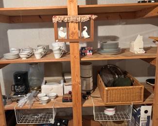 Plate Sets, Baskets 