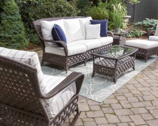 Lloyd Flanders - outdoor set - Stock photo of the set we have (but with different cushions) Lloyd Flanders