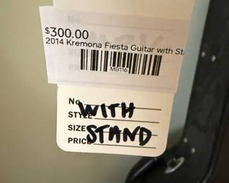 2014 Kremona Fiesta Guitar with Stand