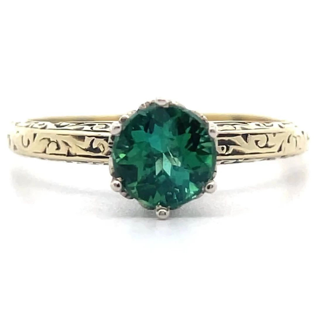 Antique Estate! 1880s Antique 0.26 Carat Green Tourmaline Victorian Estate Ring in 14k Yellow Gold